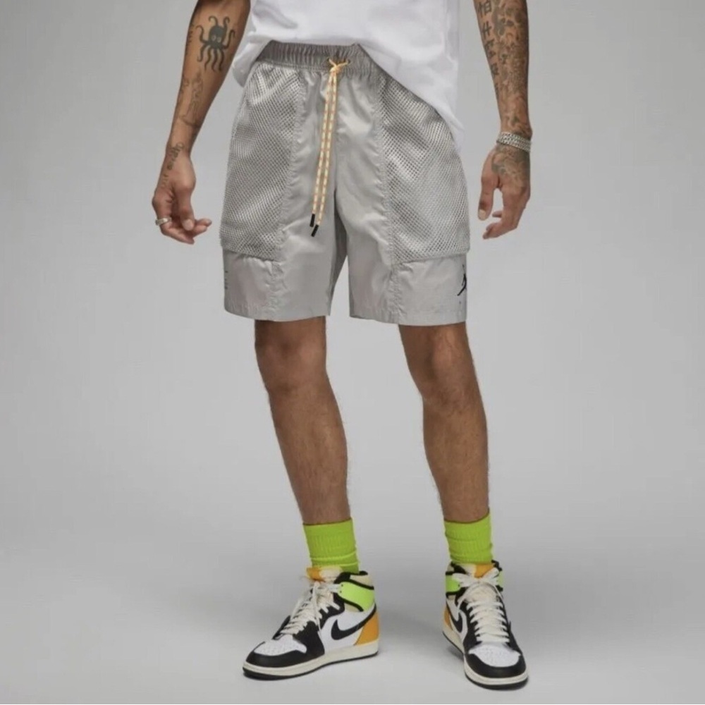 Nike Jordan Jumpman Woven Statement Shorts Light Iron Ore DM1406-012 Mens Size M
